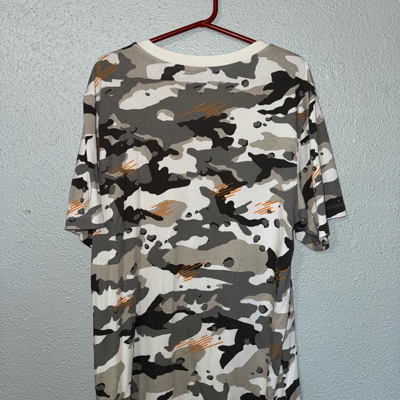 Nike Gray Dri-FIT Tee - Picture 3 of 3